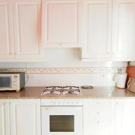 A 5 Minutos Del Centro Y Playa *